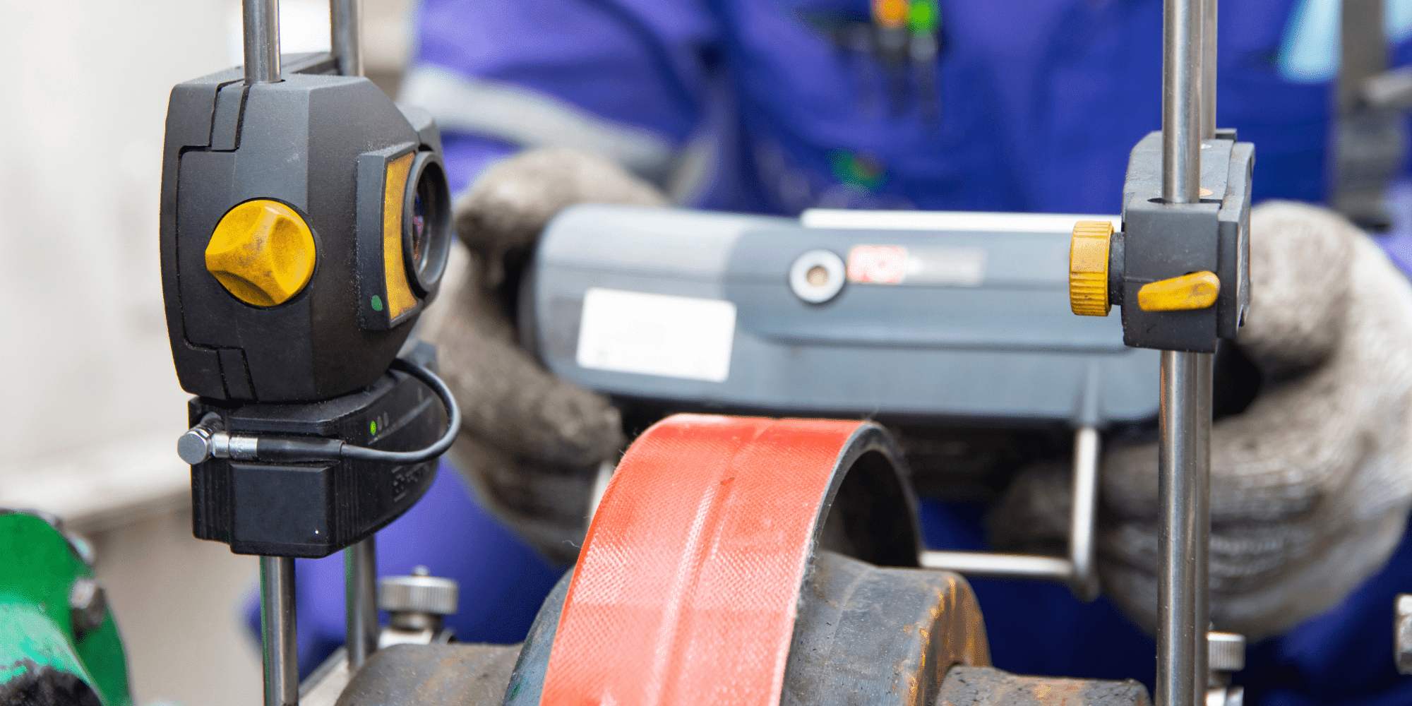 Mechanical Technician Aligning Shaft With Laser Shaft Alignment Tool.  Aspect Ratio 1160 580