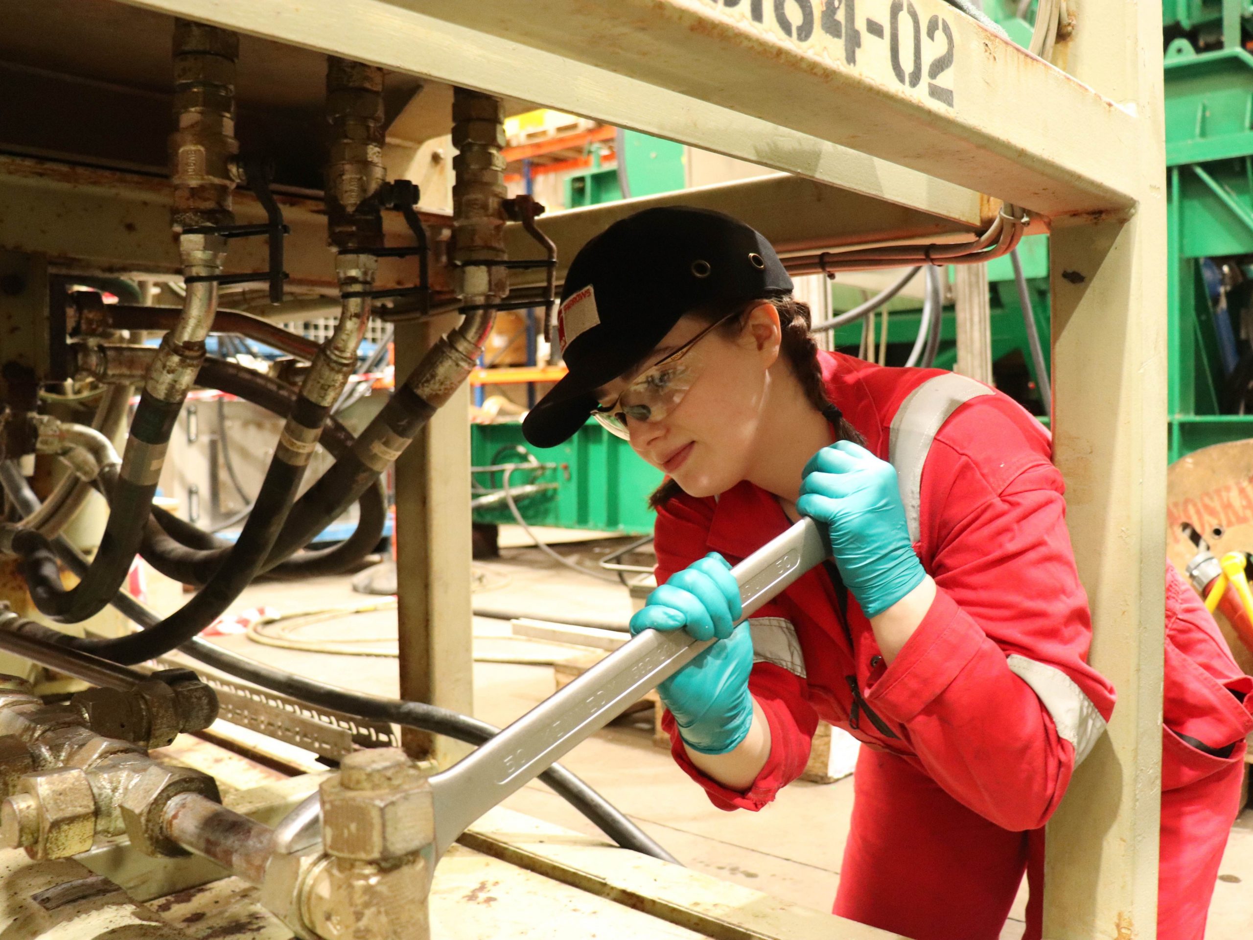 Hannah Gibb At Work With Altrad Sparrows Scaled Aspect Ratio 800 600