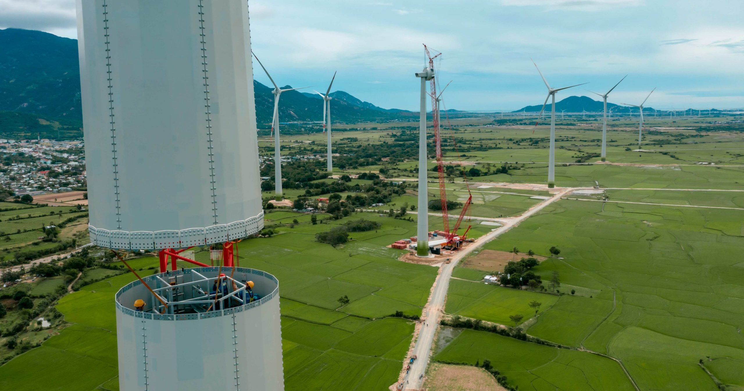 The Labour Forecasting Tool predicts demand for workers in engineering construction sectors, including onshore wind