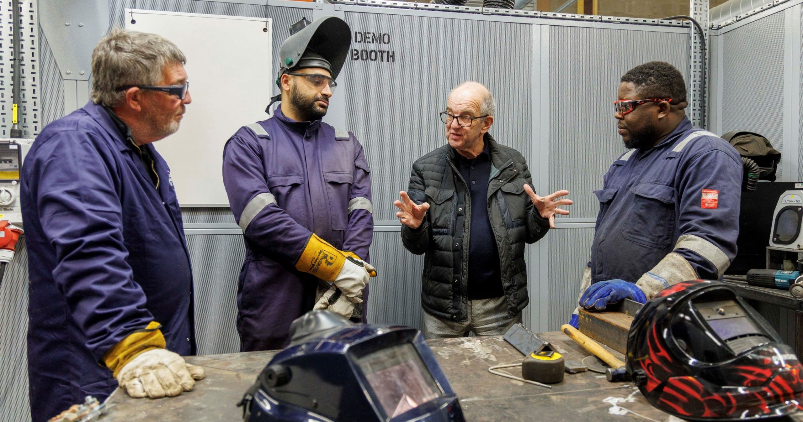 ECITB Chief Executive Andrew Hockey Meeting Apprentices At North East Scotland College (NESCol) Who Have Benefited From ECITB Funding Welding Facilities