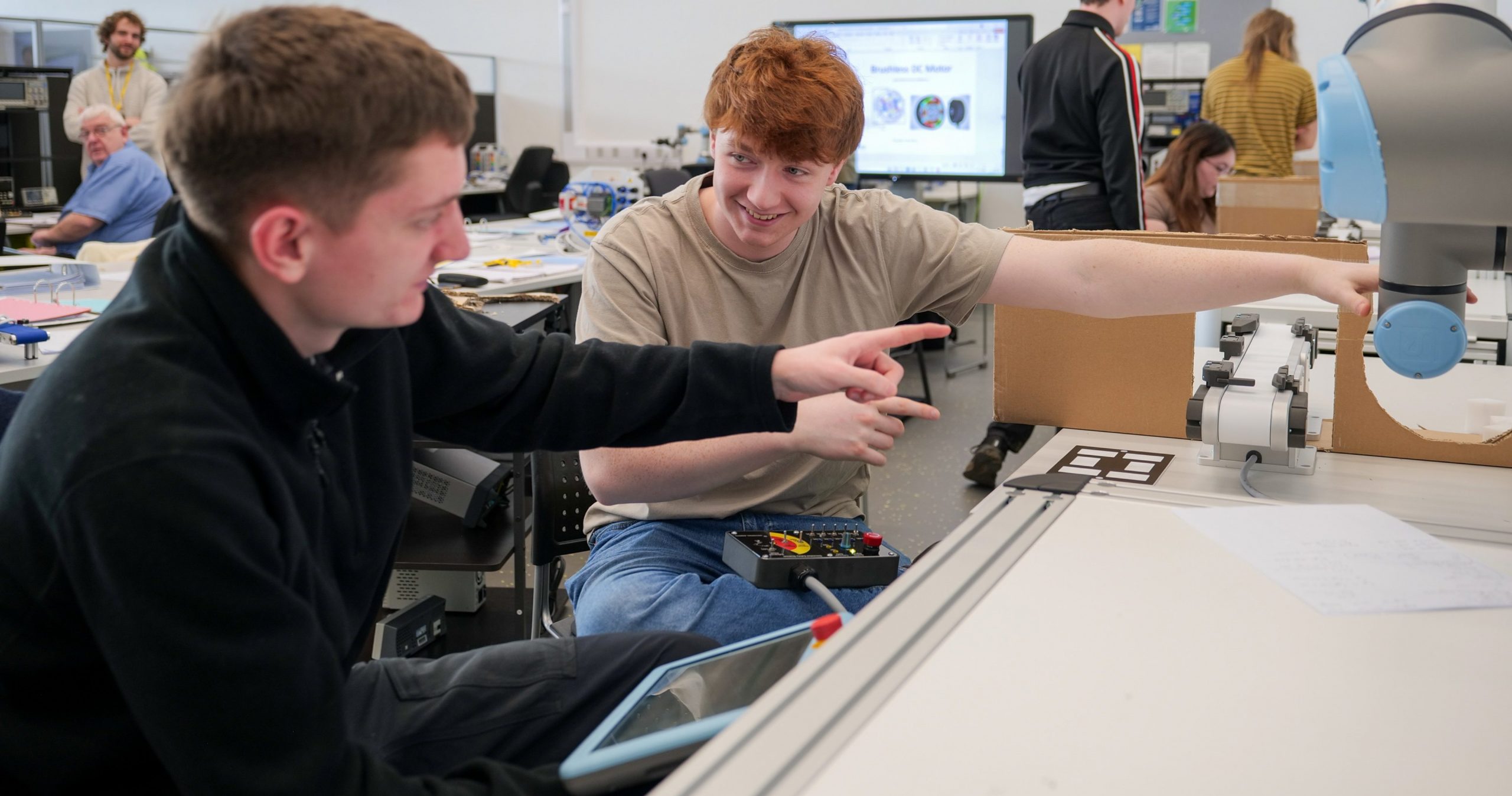 Students Using The Robotics Training Equipment At The Facility In West Cumbria. Photo By UKAEA.